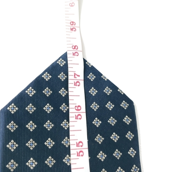 Pierre Cardin pair of 100% silk ties - Picture 8 of 15